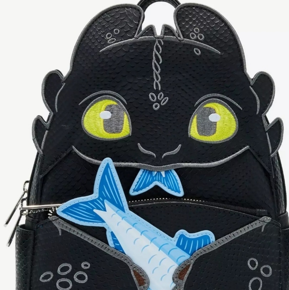 Loungefly DreamWorks How to Train Your Dragon Toothless & Fish Mini Backpack NEW